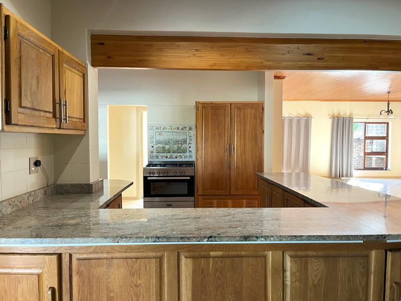 4 Bedroom Property for Sale in Heather Park Western Cape